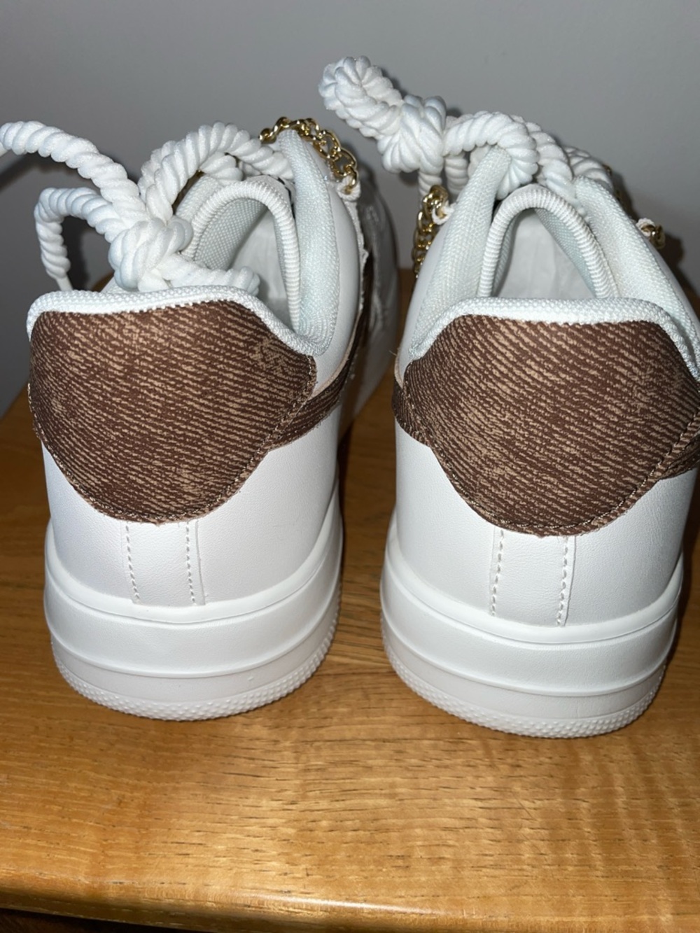 White Platform Sneakers Faux Gold Chain Accents Size 10.5 | Chunky Streetwear - Picture 4 of 5